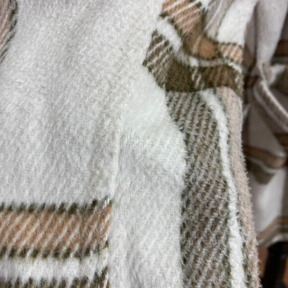 Eloquii Elements Size 14/16 Cream Tan Plaid Wool Blend Shacket with Belt Pocket - Picture 8 of 13